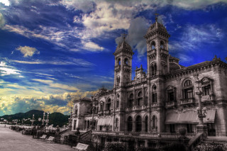 Large building clock tower cloudy 2 - a clock tower free wallpaper