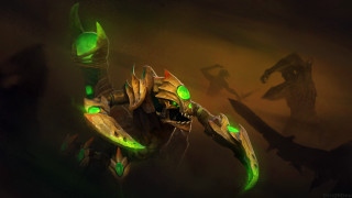 Green creature glowing eyes large - a large head free wallpaper for desktop