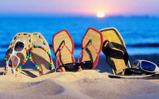 Flip flops sunglasses beach sunset - summer free wallpaper