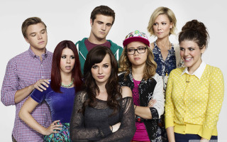 Group people white background yellow 2 - northwest school free wallpaper