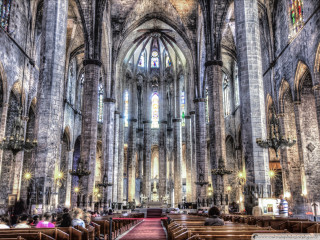 Cathedral pews stained glass red - a large cathedral free wallpaper for desktop