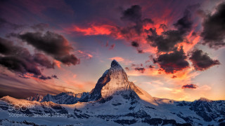 Mountain peak red sky clouds - a red sky in the background free wallpaper for desktop