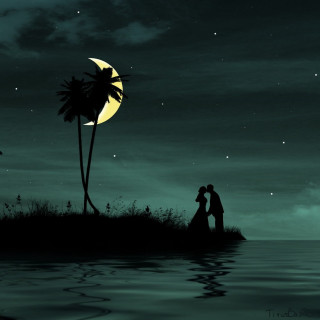 Couple kissing full moon beach - free valentines wallpaper for tablet