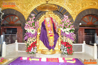 Statue person room flowers purple - a statue free wallpaper for desktop