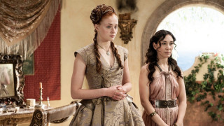 Women dresses room table mirror - game free wallpaper for desktop