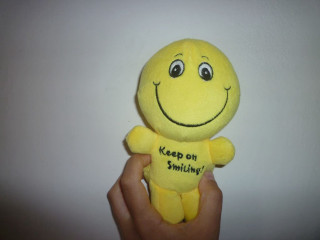 Yellow stuffed smiley face keep - david young cameron free wallpaper for desktop