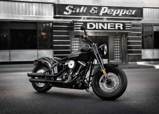 Black motorcycle parked restaurant salt 2 - a restaurant free wallpaper