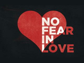 Red heart no fear love - white letter free wallpaper
