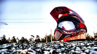 Helmet goggles rocks gravel sunlight - canon 5 0 mm free wallpaper
