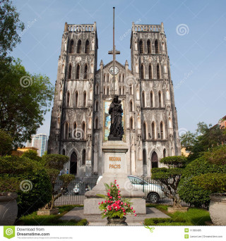 Cathedral statue cross park large - free architecture wallpaper for tablet