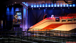 Large boat museum display nighttime - a large boat free wallpaper