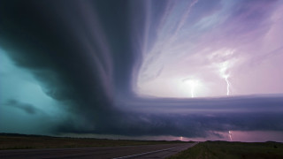 Storm cloud highway lightning distance - free rain wallpaper for desktop