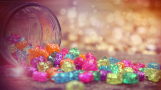 Colorful gummy bears jar table - gummy free wallpaper