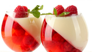 Raspberry cream dessert glasses green - a green leaf free wallpaper