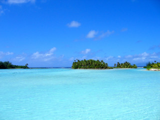 Blue lagoon trees sky clouds - panoramic free wallpaper for desktop