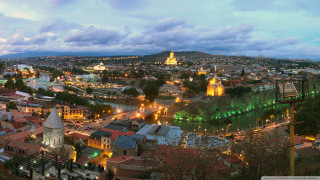 City night lights buildings river - edi rama free wallpaper for desktop