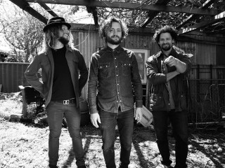 Three men yard fence building - andrew boog faithfull free wallpaper for desktop