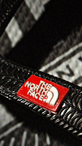 Red white badge chair galaxy - product photo free wallpaper for mobile