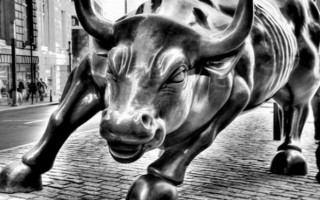 Bull statue brick street city 2 - neoism free wallpaper for desktop