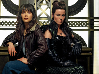 Women bench window bird decoration - two woman free wallpaper for desktop