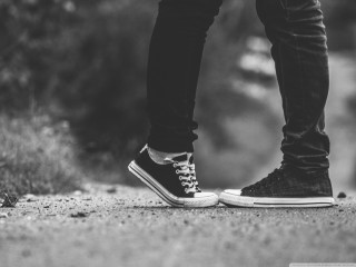 Person standing road feet ground - their foot free wallpaper