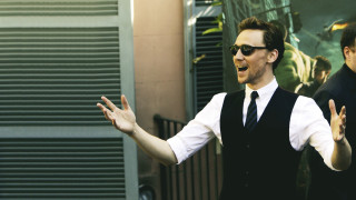 Man vest tie gesture hands - ed benedict free wallpaper