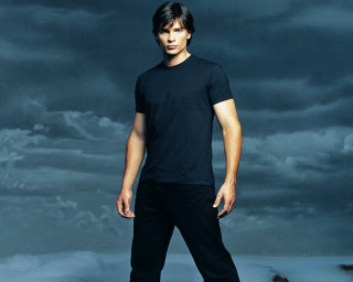 Man dark sky clouds black - a dark sky free wallpaper