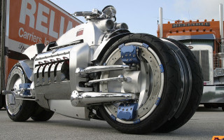 Motorcycle semi truck street relax - enki bilal free wallpaper for desktop