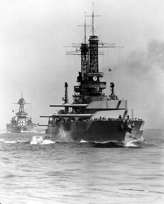 Large ship ocean background smoke - free ship wallpaper for mobile