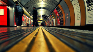 Couple people train platform yellow - underground comix free wallpaper
