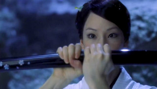 Woman holding sword surprised expression - chen yifei free wallpaper for desktop