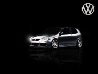 Silver car dark headlights reflection - its headlight free wallpaper