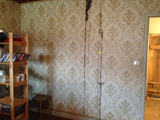 Room bookshelf wallpaper broken glass - broken free wallpaper