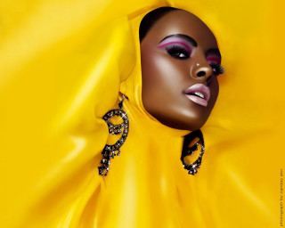Woman yellow veil earrings afrofuturism - chinwe chukwuogoroy free wallpaper for desktop
