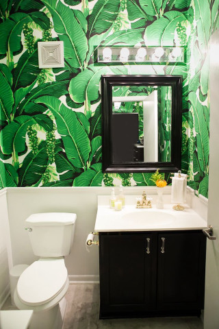 Green bathroom white toilet black - free architecture wallpaper