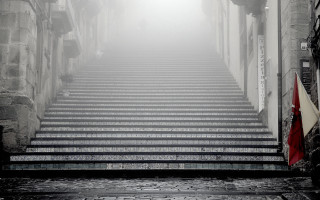 Stairs building flag foggy skies - foggy sky above free wallpaper for desktop