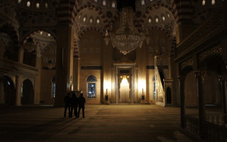 Three people large room chandeliers - the ceiling and a chandelier free wallpaper