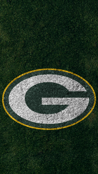Green bay packers logo grass 2 - 4k uhd image free wallpaper for mobile