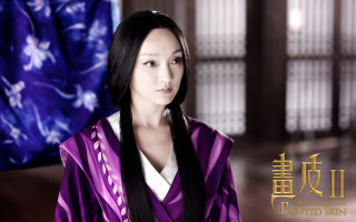 Woman purple white dress blue - curtain free wallpaper