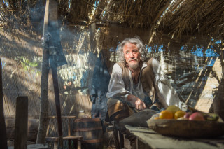 Man hut basket fruit table - a hut free wallpaper for desktop