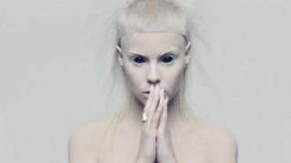 Surprised woman white hair makeup - white skin free wallpaper