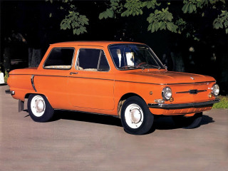 Orange car parking lot tree - an orange car free wallpaper