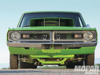 Green car big grille big - body free wallpaper for desktop