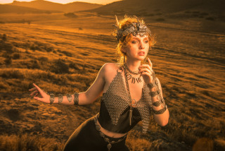 Woman costume field snake arm - armor free wallpaper