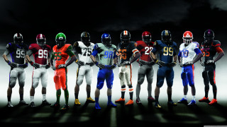 Football players helmeted arms aligned - a line free wallpaper