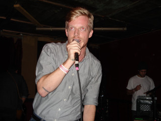 Man microphone band side band - the other side free wallpaper for desktop