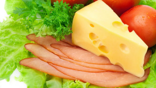 Plate food meat cheese tomatoes 2 - meat free wallpaper