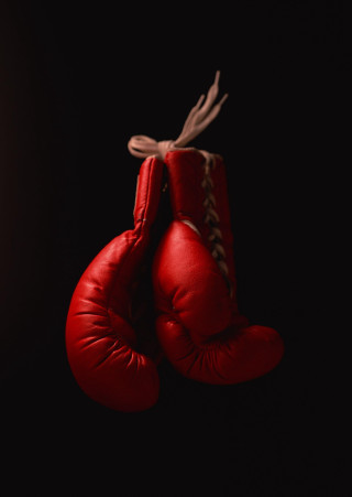 Red boxing gloves hanging rope 2 - charles martin free wallpaper for mobile
