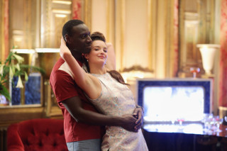 Man woman hugging living room - clovis trouille free wallpaper for desktop