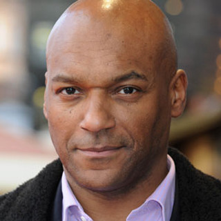 Bald man purple shirt black - de stijl free wallpaper for tablet